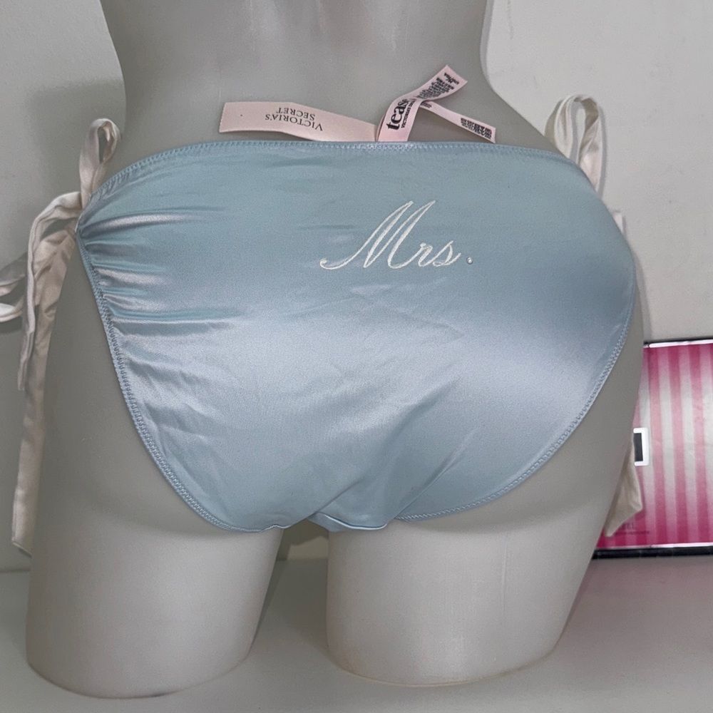 🔥Victoria's Secret Light Blue 'Mrs.' Satin Panty Sz Medium NWT